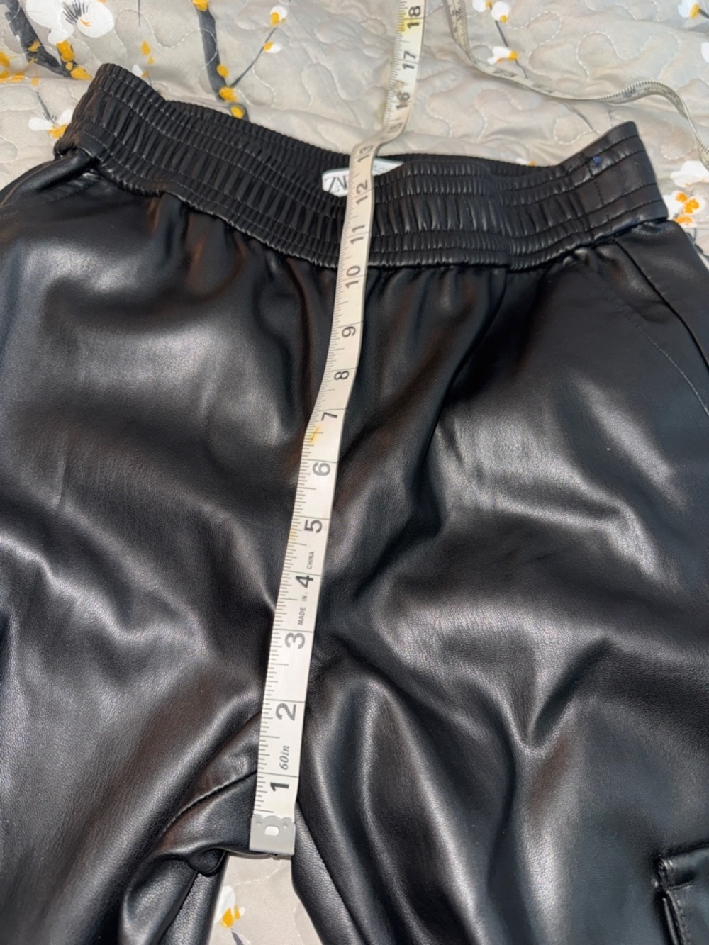 Zara Black Faux Leather Cropped Cargo Pants - Picture 8 of 11